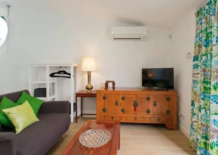 Urban Cabin